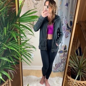 Universal Thread • Hoodie • Black • M